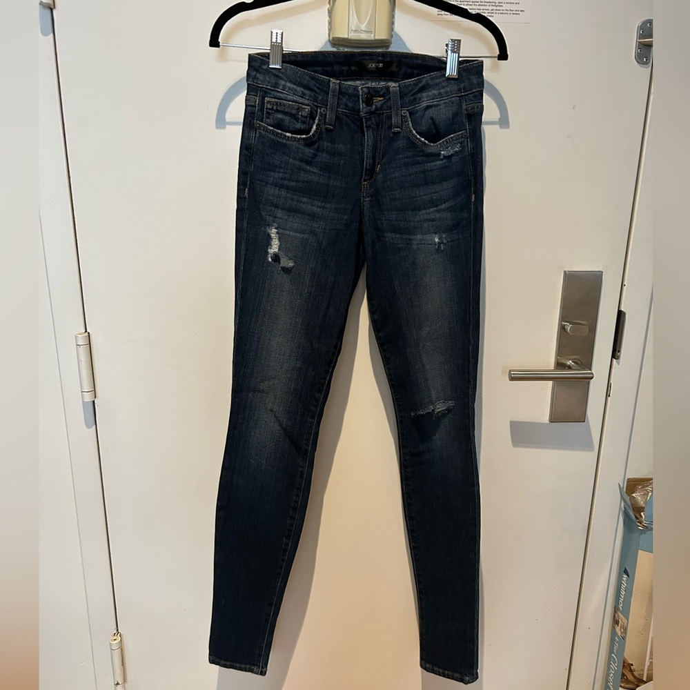 New w/out tags Joe’s Jeans- Dark Blue- Size 25